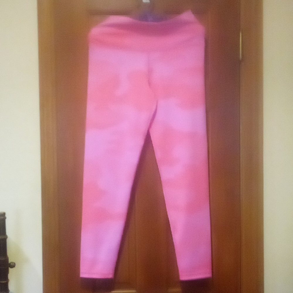 Pink chill play move stretch